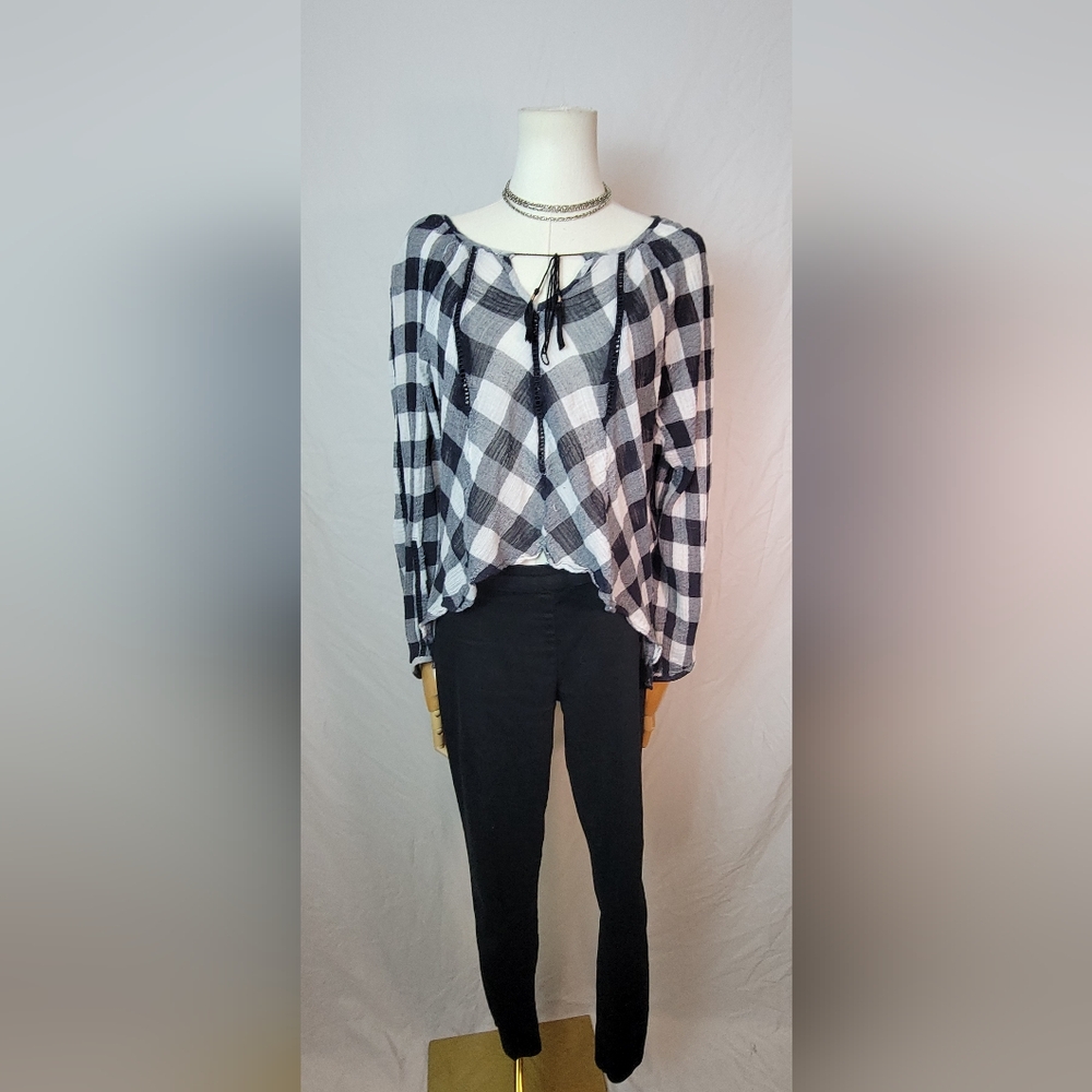 Free People Assymetrical Black White Plaid Top, Size Small